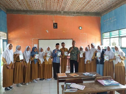 Sosialisasi PMB, Tim STIS Darusy Syafa'ah Belusukan ke Lebih Dari 30 Sekolah